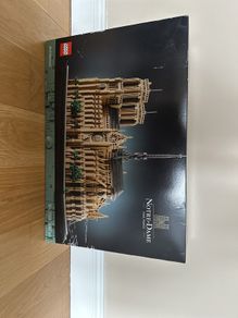 Lego Notre Dame set