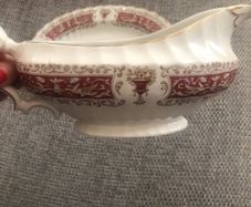 Gravy boat