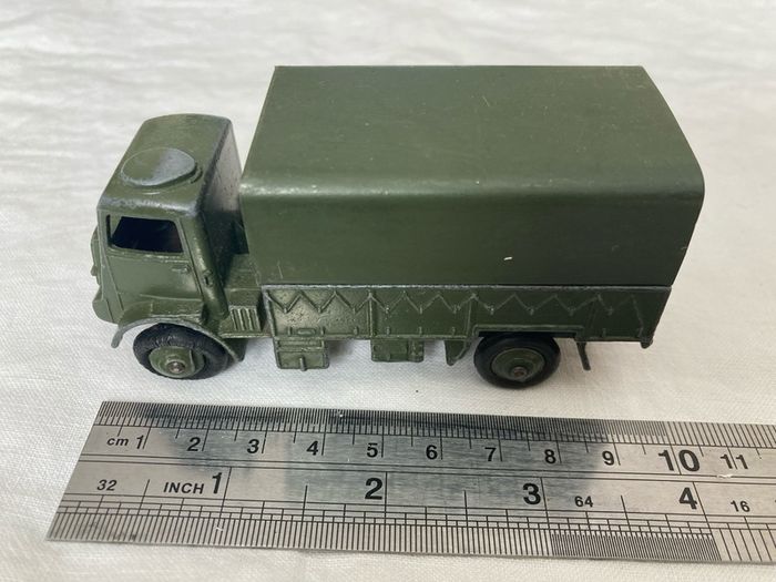 Dinky 623. Army covered wagon. Bedford QL. 1954/63.
