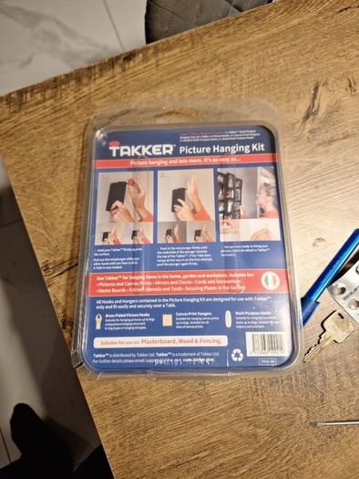 takker picture hanging kit