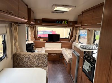 Adria Altea 6 birth triple bunk caravan & awning