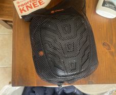 Knee pads