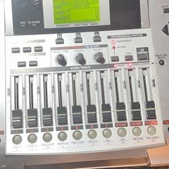 Boss BR-1200 Digital Recording Studio