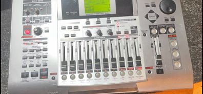 Boss BR-1200 Digital Recording Studio (Final Reduction)
