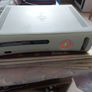 XBOX 360 Console, Powers on with Power Button flashing, disk tray not opening, being sold for parts or repair Image 2
