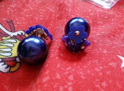 Purple flower earring with back pearl earring stopper