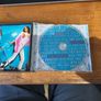 Whitney - The Greatest Hits Image 4
