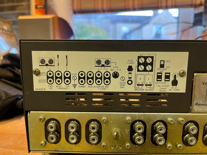 Rare vintage Pioneer SA400 vintage stereo valve / tube amplifier.
