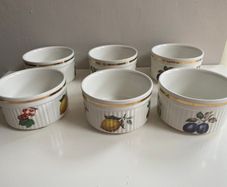 Vintage set of six matching English ramekin dishes