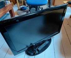 Samsung 32in TV