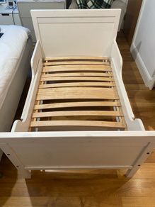 Toddler Bed (Extendable) with Mattress
