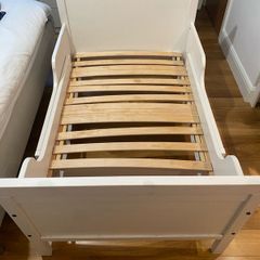 Toddler Bed (Extendable) with Mattress
