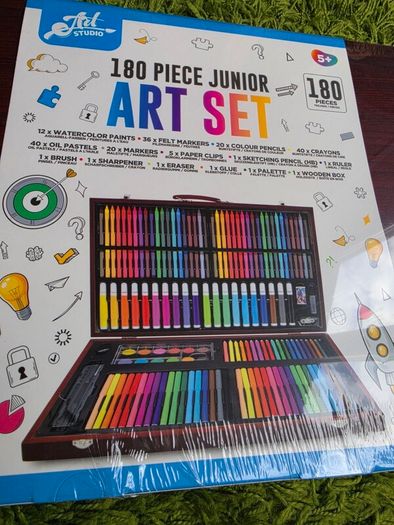 180-Piece Junior Art Set.Brand new