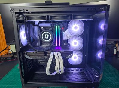 9800x3d 9070xt Gaming PC
