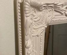 Cream mirror