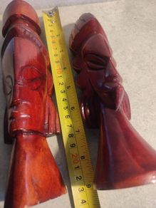 2x wooden sculptures, vintage hand carved wood busts of Fijian man and woman