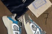 B30 trainers