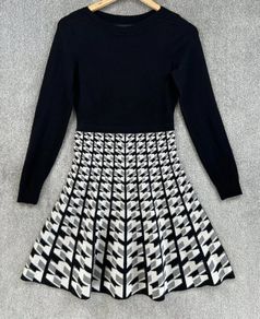 Exquisite Karen Millen Geo Print Knit A Line Dress