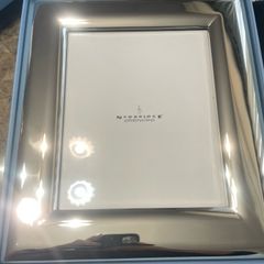 newbridge  silverware  frame