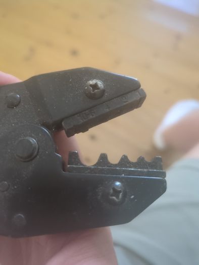 Lug Crimper
