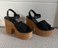 Wedge shoes