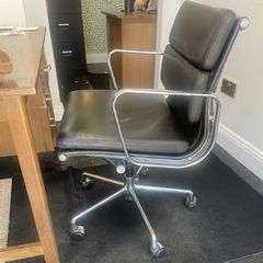 Executive Leather Office Chair Eames Style Black