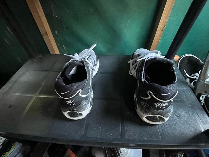 nike airmax tw size 10