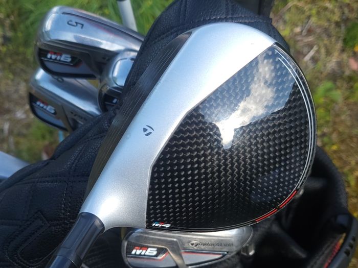 Set of Taylormade Clubs