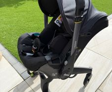 Doona i Car Seat and Stroller - Nitro Black