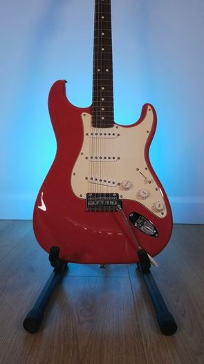 Fender Stratocaster Player Series, Fiesta Red