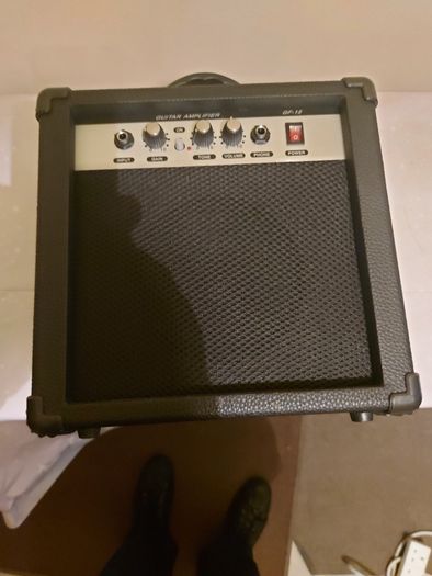 Rocktile Electric Guitar and AMP, in new condition