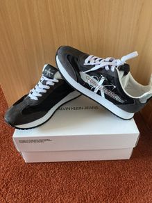 Calvin Klein women's runners trainers snickers shoes size 6