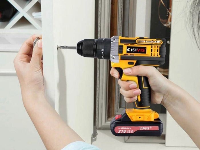 NEW 21V Cordless Drill Combi Screwdriver Set with 2 Batteries
