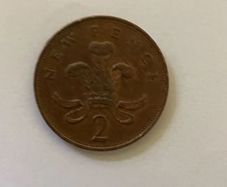 UK New Pence 2p coin 1981 - Rare