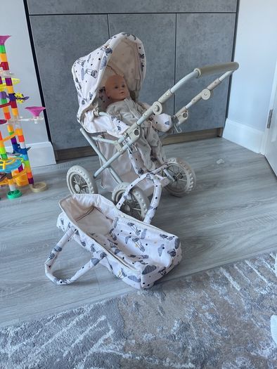 Doll pram