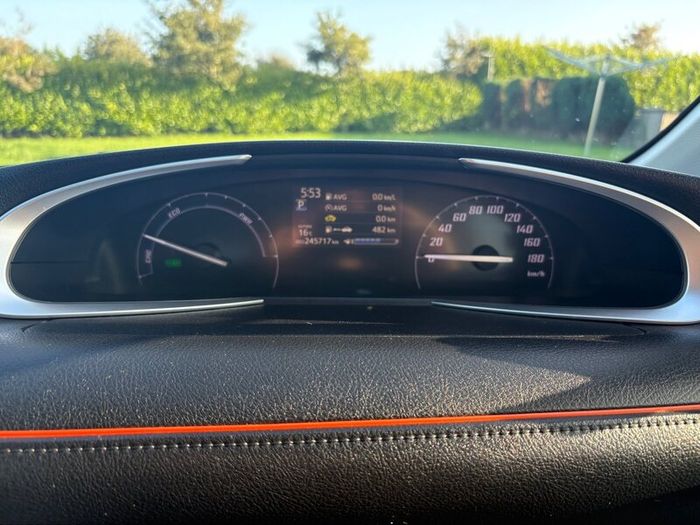 Toyota Sienta 1.5 Hybrid Automatic 7 Seater