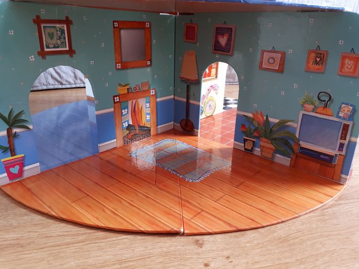 Doll House