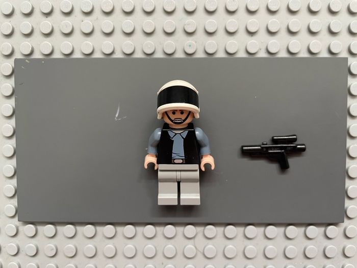 lego Star Wars sw0187 Rebel Fleet Trooper / Rebel Scout Trooper minifigure - Plain Vest, Frown