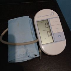 Blood pressure monitor
