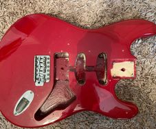 Stratocaster body red with tremolo