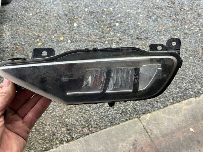 221 Volvo xc60 left fog lamp