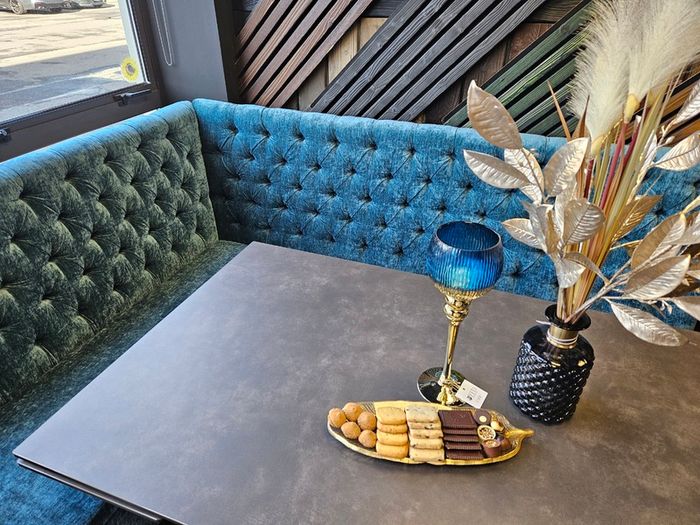 Chesterfield Style Dining Bench with Storage
