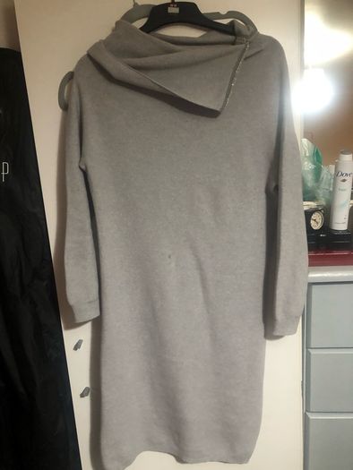 Ladies stunning dress size 8