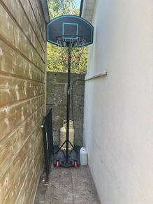Free adjustable basketball net