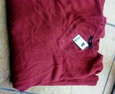BNWT Size L V-neck jumper