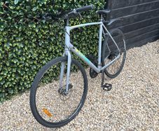 Trek hybrid bike