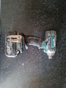 makita  drill no charger