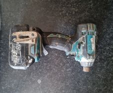 makita  drill no charger