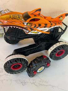 Hot wheel monster tiger shark RC