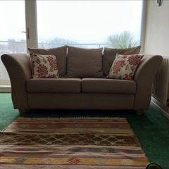 Comfortable 3-seater sofa